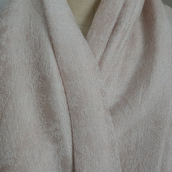 CHRISTMAS Copy SILK Blend PALE Dusty Pink Pashima NWOT - Picture 3 of 5